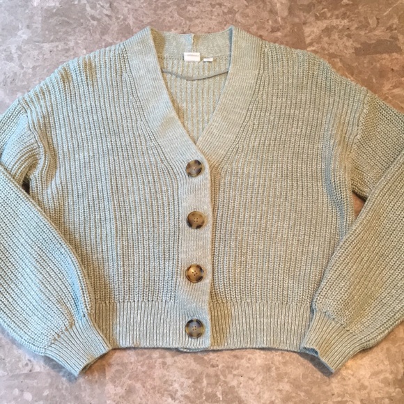GAP Sweaters - Gap knit cardigan light green, boyfriend fit. Buttons. Size small S